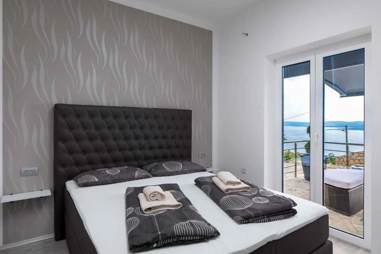 Apartments In Crikvenica 41697