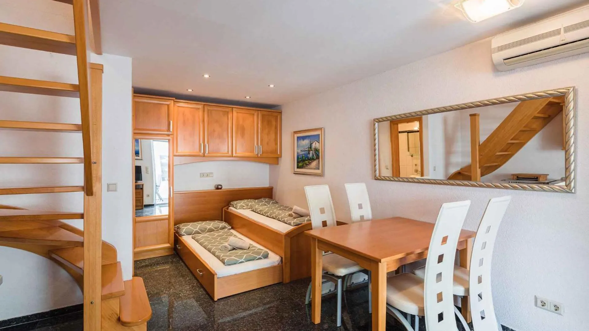 Apartments In Crikvenica 41697