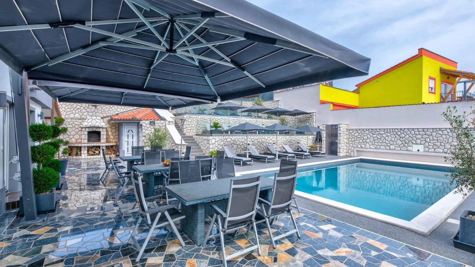 Apartments In Crikvenica 41697
