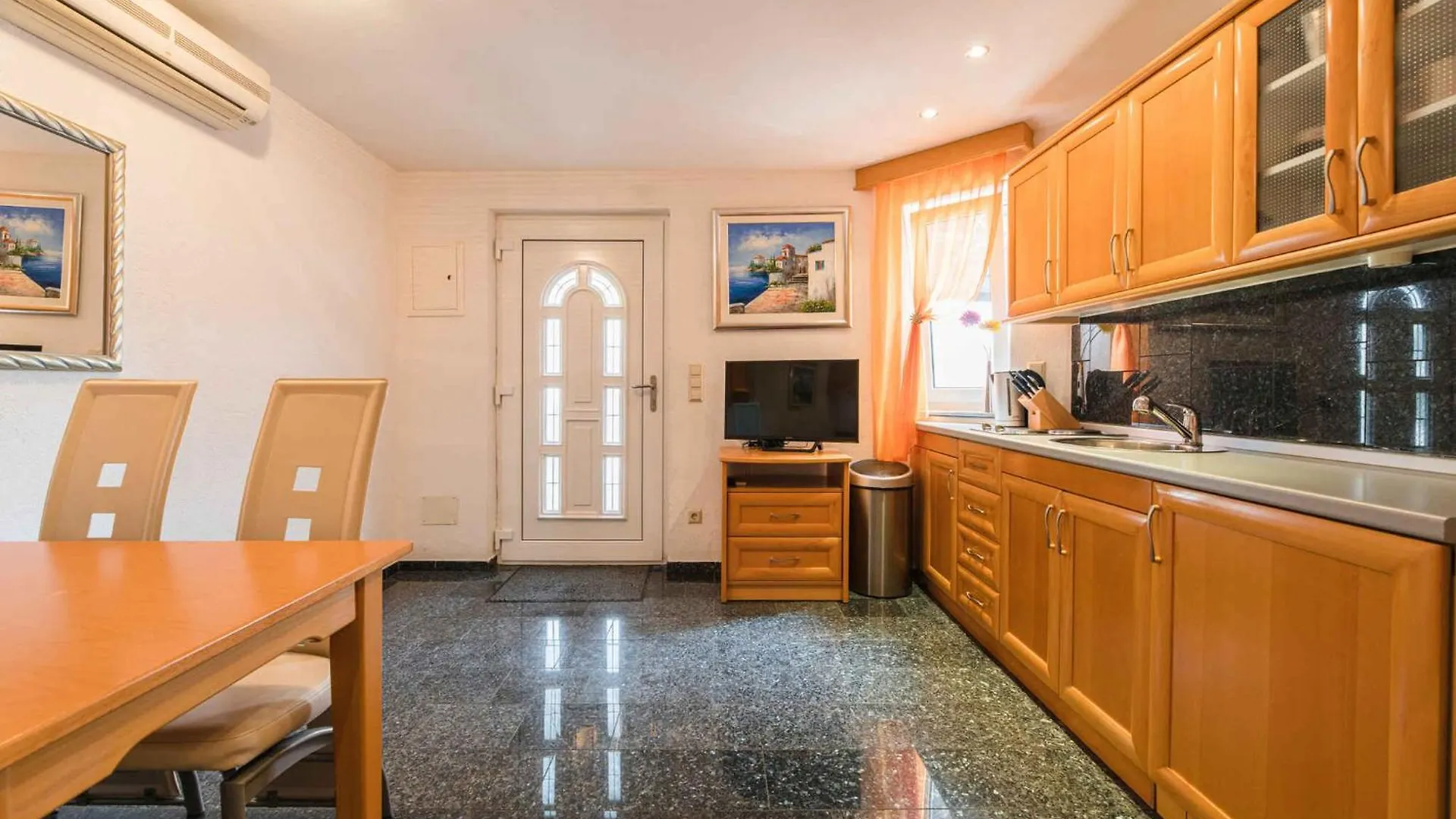 Apartments In Crikvenica 41697