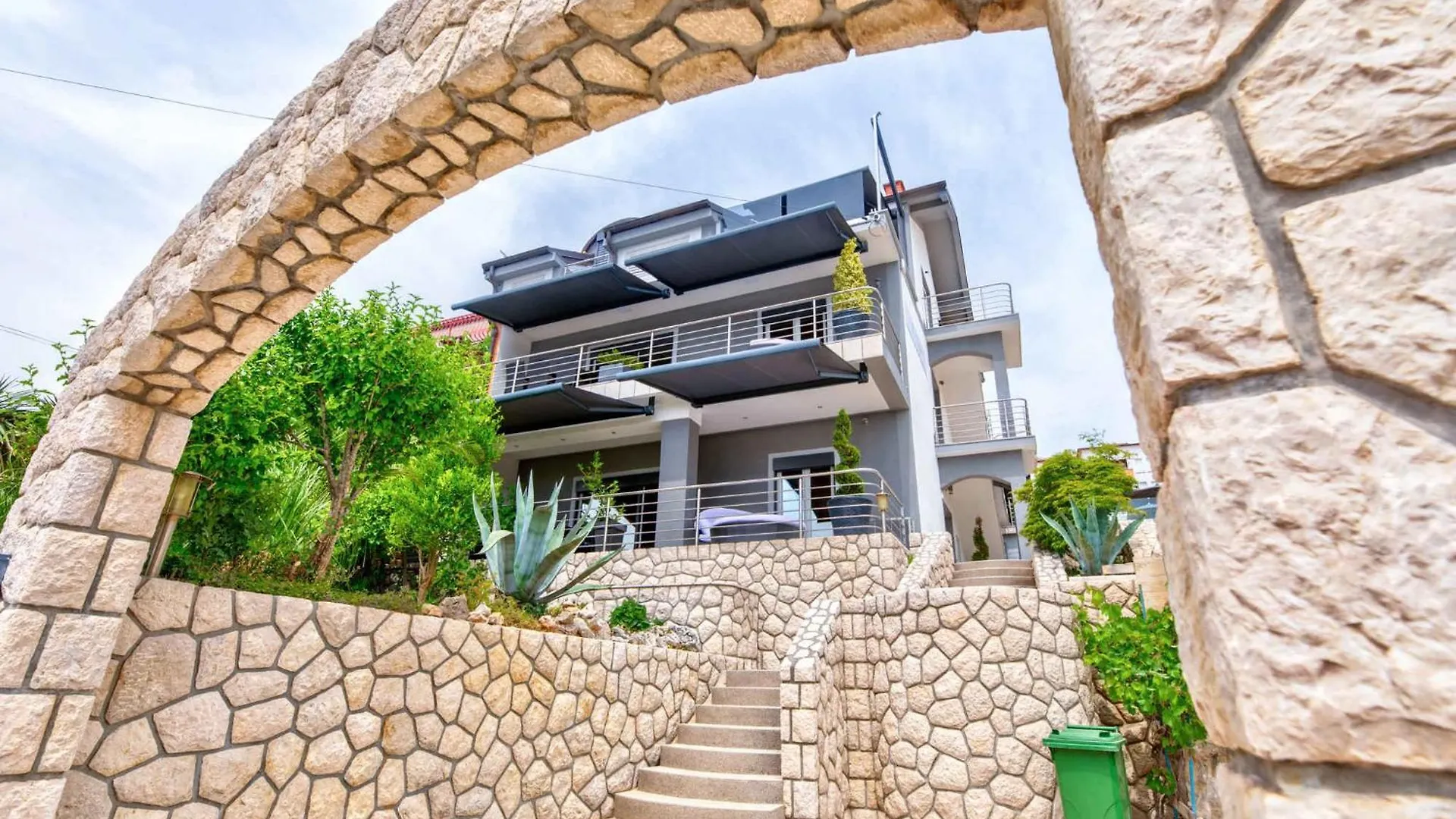 Apartments In Crikvenica 41697