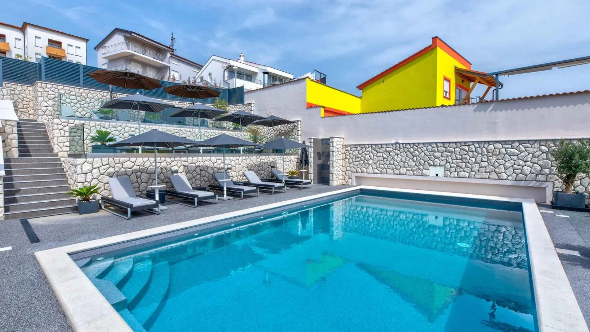 Apartments In Crikvenica 41697
