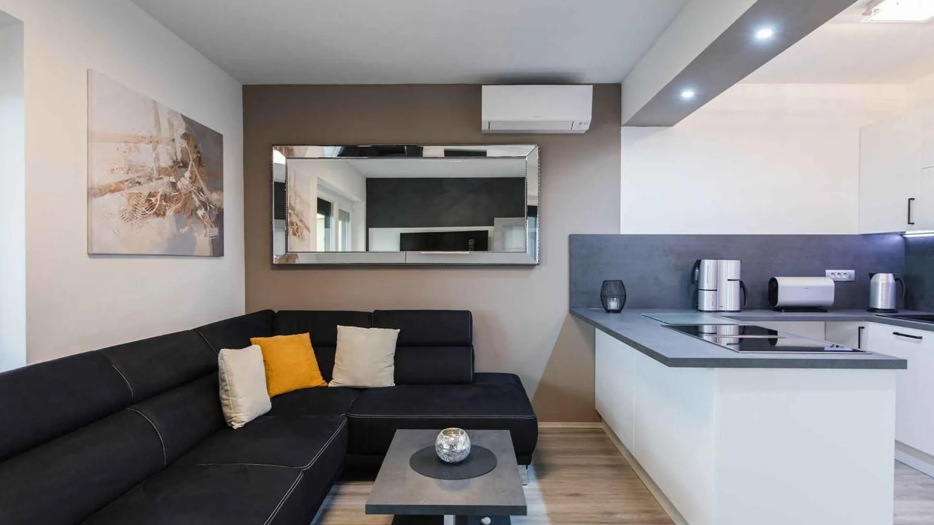 Apartments In Crikvenica 41697 Croatia