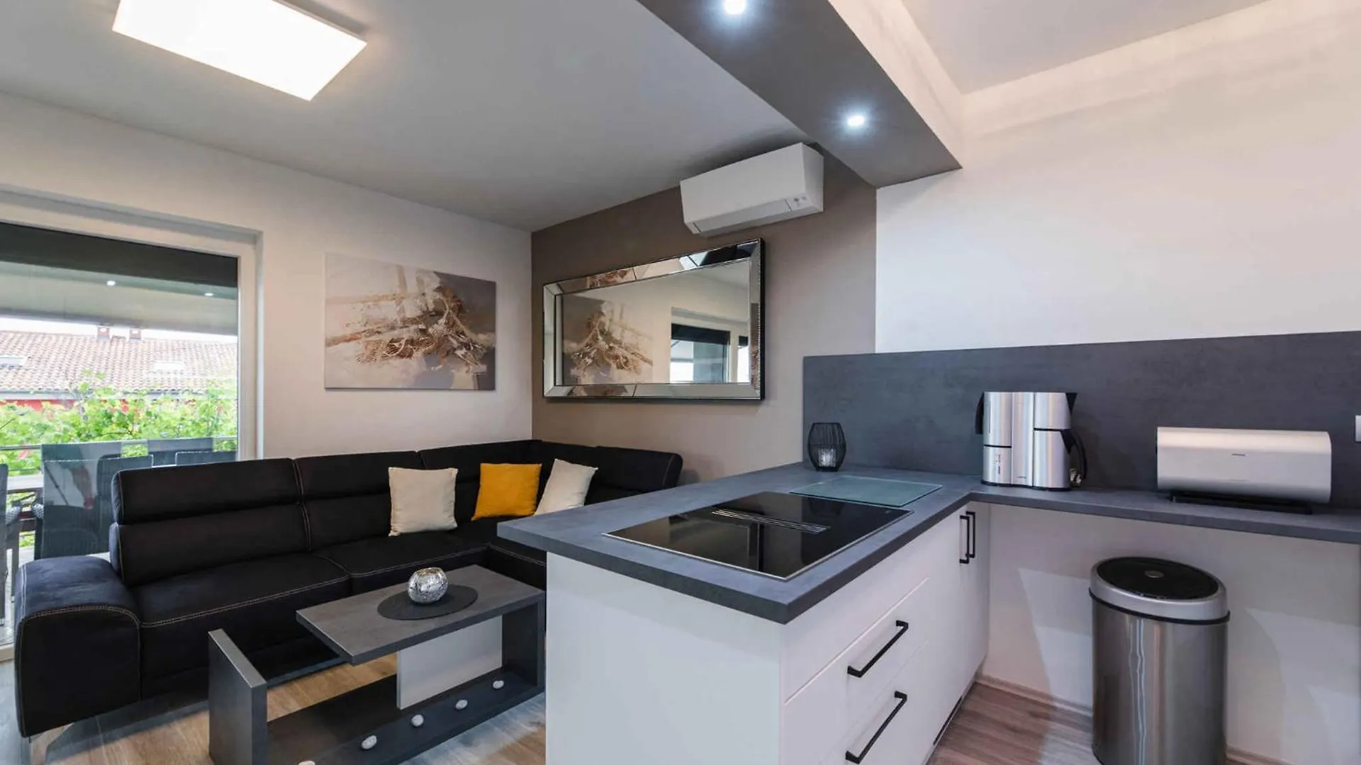 Apartments In Crikvenica 41697 Croatia